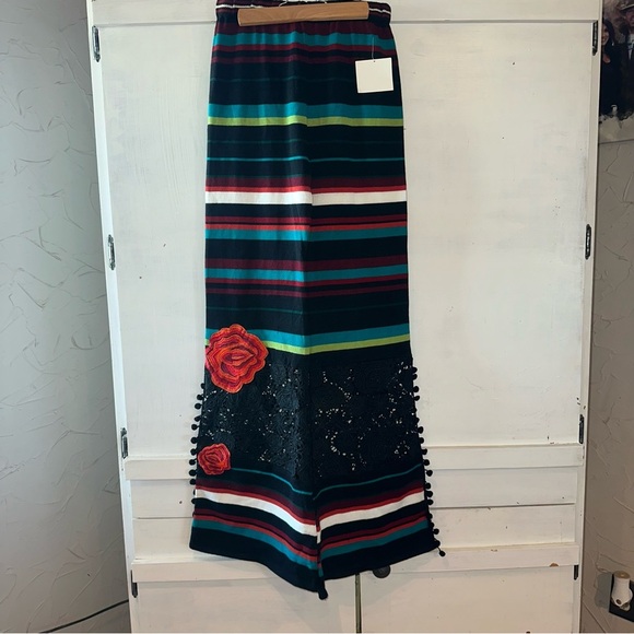 NWT Rodeo Quincy ELLA-ROSE Hobo Gypsy NWT Fiesta Crochet Flare Pants Size: Small - Picture 1 of 10